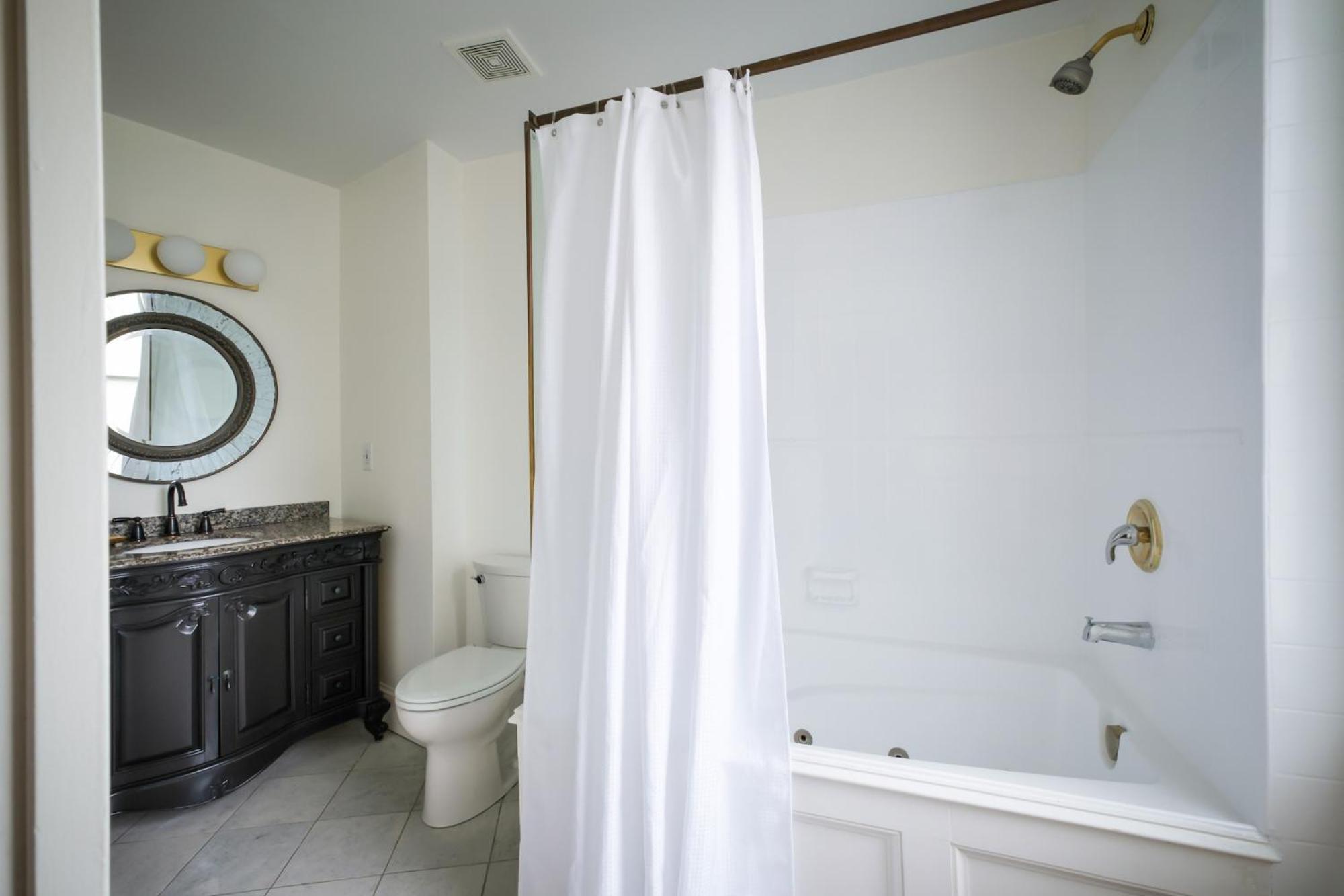 Swann House Bed & Breakfast 4*